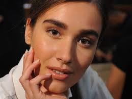 A Complete Guide to Azelaic Acid, as Told by Dermatologists