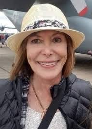 Sandra Libby's Instagram, Twitter & Facebook