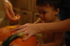 Army kids paint, carve pumpkins for FRG