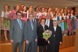 À tout moment, où que vous soyez, sur tous vos appareils. Karl Popp Neuer Direktor Der Mary Ward Privathauptschule Krems Ordensgemeinschaften Osterreich