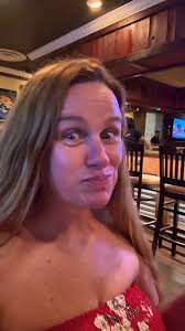 PrettyJuls Travel & Living