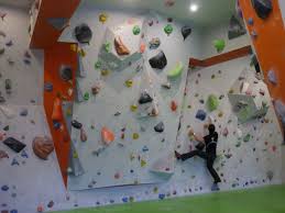 Wie bereits bekannt müssen sportstätten weiterhin geschlossen bleiben bis voraussichtlich 10.1.2021, dies gilt leider auch für die campus boulderhalle. Boulderhalle Plauen Bergsportgeschaft Mountain Adventure Falkenstein