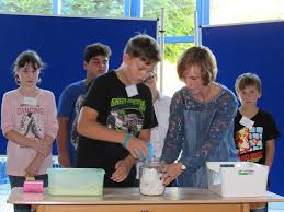 Neulich hab´ ich jemanden gehört, der als. Gwrs Villingendorf Einschulungsfeier Der 5 Klassenstufe