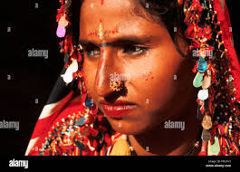 Low caste hindu woman in the Thar desert ( India Stock Photo