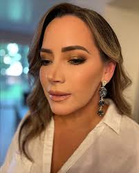 Burgundy• En colaboración con mi hermosa @moartiga . . #mua #burgundy  #burgundymakeup #bridal #bridalmakeup #bridalmakeupartist