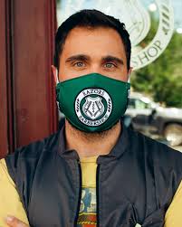 Did you know that barbers Joe, Drew & Anthony (not shown here) are all  related? Joe and Anthony are brothers while Drew is their cousin. Thanks  @fuji_panjali for the pics! . . #