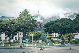 Baños de agua santa se encuentra en la provincia de tungurahua solamente a 180 km de quito y 35 km de ambato. Guide Banos 4 Amazing Things To Do On A Budget Tales From The Lens