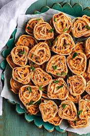Petits Wraps De Tortilla Au Fromage A La Creme Saucisse Et Salsa Mexicaine I Aperodinatoirefacile Petits Wraps De Tortilla Au Diy Food Recipes Food Tapas