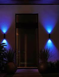 wandlamp philips hue wit en gekleurd licht appear 1746330p7 hue wandlamp hangende lampen licht