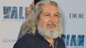 Cocorico !mais est'il bien ? Pourquoi Alain Chabat Etait Barbu Et Hirsute A L Avant Premiere De Valerian Premiere Fr