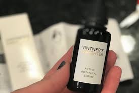 Mom in MascaraMom in Mascara: Keeping the children alive and makeup ON.