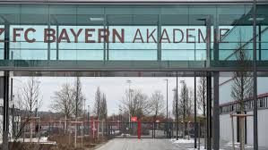 For finding that video/set/guy/girl you saw one time, or posting a video/set/girl/guy to find their name/site/sauce/moar. Allegations Of Racism And Abuse Center On Bayern Munich Youth Coach Bavarian Football Works