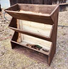Es eignet sich perfekt als platzsparendes beet auf dem balkon oder im garten. Preiswert Vertikal Gartnern Diy Preiswertes Vertikalbeet Bio Balkon
