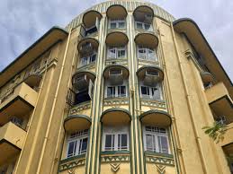 Art deco, sometimes referred to as deco, is a style of visual arts, architecture and design that first appeared in france just before world war i. Mumbai Has The World S Second Largest Concentration Of Art Deco Architecture Architectural Digest