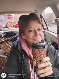 Coffee shops open today? Looking to crack open a new book today and get  some work done for the New Year ☺️