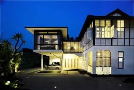 Black And White House Exterior Modern Stylish Home Black And White House Exterior Design White Exterior Houses House Designs Exterior House Exterior