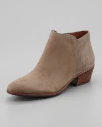 *you can buy from any store(free shipping worldwide). February 2015 Coltford Boots