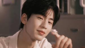 愛你張凌赫你頂著這張臉搞暗戀？！ 帥到我打算把他的劇都重刷一遍！ 劇裡的空鏡也好好看，劇情也甜到我了，強推！