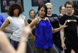 Three amateurs girls competing for the fuckingmachines rookie crown. K Pop Dancer Brings High Energy Moves To Decatur Park District Program Local Herald Review Com