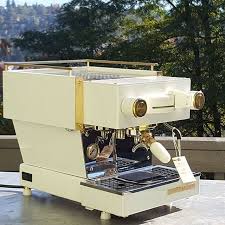 The Last Of The Lamarzoccohome Lamarzocco Craftsman Series Linea Mini With Acaiacoffee Lunarscal Home Coffee Stations Coffee Design Espresso Coffee Machine