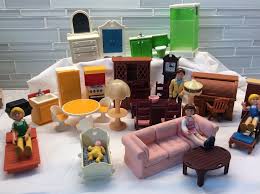Vintage Fisher Price Fp Dollhouse Furniture Hong Kong 34 Pc Lot Figures House Fisher Price Doll House Dollhouse Furniture Doll House