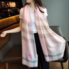 分类 Lv 路易威登 Gucci 古奇 Prada Chanel 爱马仕 围巾 更多款式请看朋友圈 下的相册 又拍图片管家 Fashion Scarf Collection