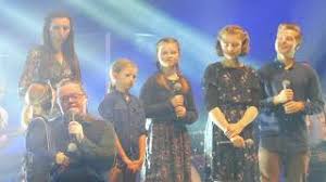 Madeleine augustin vor 8 monate. Angelo Kelly Family 17 08 19 Bochum What A Wonderful World Youtube