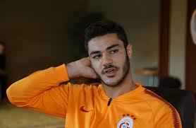 Ozan kabak schalke ye transfer oldu. Galatasaray Da Kalmak Icin Fen Lisesi Kazanan Ozan Kabak In Hikayesi