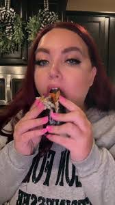 Dixie Cannon's Instagram, Twitter & Facebook