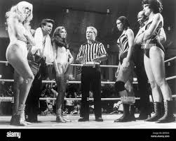 Wrestling women hi-res stock photography and images - Page 7 - Alamy