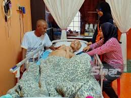 Bersama kita jadikan jalan raya kita jalan yang selamat. Calon Spm Ambil Alih Tugas Jaga Abang Koma