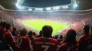 Allianz arena allianz arena tickets the allianz arena, located in the northern area of the german city of mÿnchen (munich) in bayern (bavaria), is the home of fc bayern mÿnchen.the venue also has the honour of being the first sporting complex to feature an exterior that can completely change its colours, thanks to the specialised inflated panels that surround the venue. Allianz Arena Tops The Lot Fc Bayern Munich