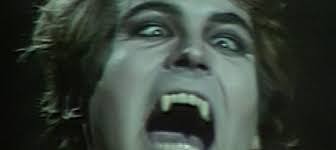 I loved Don Briscoe, (Tom/Chris Jennings) He was wonderful as a vampire and  a werewolf! He was a good actor!