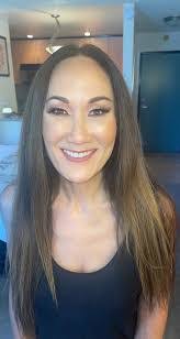 Alicia Doyle's Instagram, Twitter & Facebook