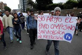 Supuesto video de infiltrados en marchas es en realidad de 2013. Video Cinco Muertos En Colombia Por Represion Policial