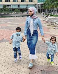 500 x 375 jpeg 46 кб. Syaikhul Sumayyah Semakin Besar Makin Comel Puteri Sarah Pula Ligat Berniaga Nona