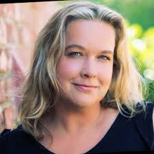 Melissa Thorne's Instagram, Twitter & Facebook