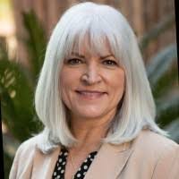 Erin Barringer's Instagram, Twitter & Facebook