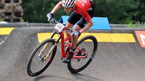Ondřej cink skončil mezi muži pětadvacátý, jitka čábelická v souboji žen osmnáctá. Cabelicka Byla Na Sp Bikeru V Short Tracku Trinacta Cink Dvacaty Aktualne Cz