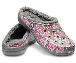 And croc lovers say they bring health benefits to the two born in 2002, the shoe was initially intended as footwear for boating, with its nonslip tread and waterproof tendencies. Kenco Outfitters Crocs Women S Freesail Graphic Lined Clog
