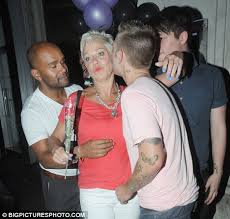 Denise welch's son louis healy is following in her soap footsteps and is joining emmerdale. Denise Welch Looks Bleary Eyed As She Cosies Up To A Group Of Lads After Night Out Daily Mail Online