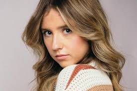 Rising Star Hannah Lowery: The Actress Behind The Spotlight