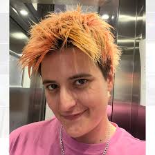 What plugin Do you use to change de voice of a person protect his identety?