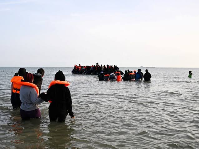 French police accused of rising use of violence to stop Channel crossings | France | The Guardian