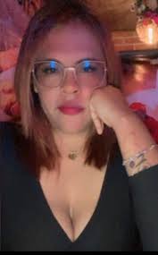 Si se llama "YULI" invita la carne asada con unas bien heladas🥩🍺😊😜