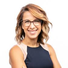 aka Tracy B. Cool RT @moorehn: Warren Buffett's 29-year-old adviser and  favored CEO, Tracy Britt Cool.