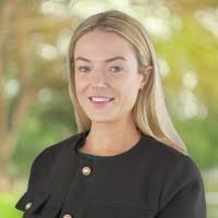 3100+ "Squires" profiles