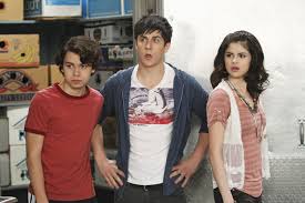 If you are going through a heartbreak right now, please take this is. Wizards Of Waverly Place S Selena Gomez David Henrie Working On A Secret Project Spin1038