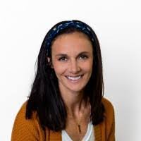 Anna Taravella's Instagram, Twitter & Facebook