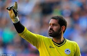 Carson made his england debut in 2007. Scott Carson Can Win England Recall Owen Coyle Daily Mail Online